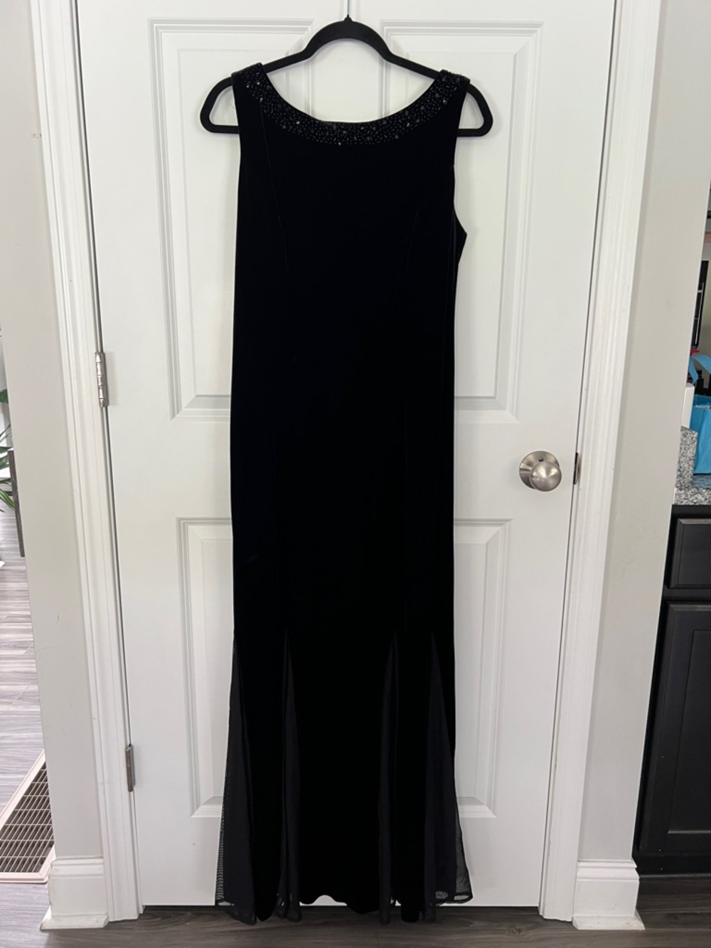 Jessica Howard Evenings Black Velvet Beaded Maxi Dress Mesh Godet Hem Womens 12